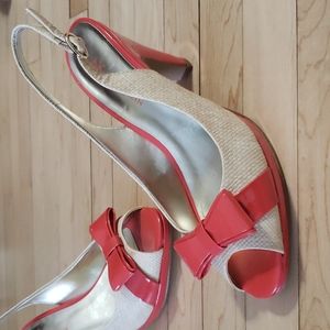 ANNE KLEIN AKELOISE Corral & Nude Pebbled Leather Slingback Open Toe Heels  7